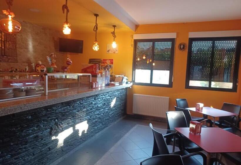 فندق فئة نجمة واحدة Cavenes Del Cabaco By Unusual Hotels
