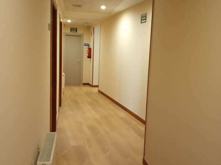 مسافرخانه Pensión Begoña