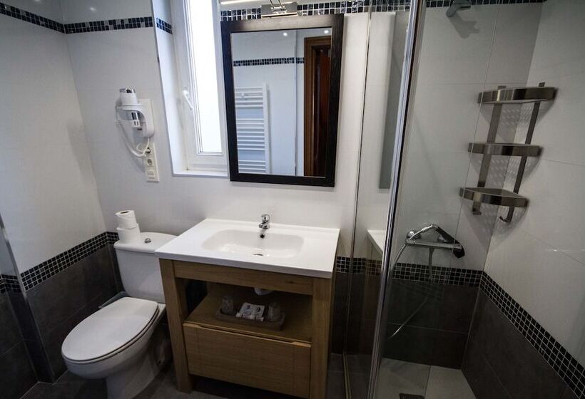 פונדק Ria De Bilbao