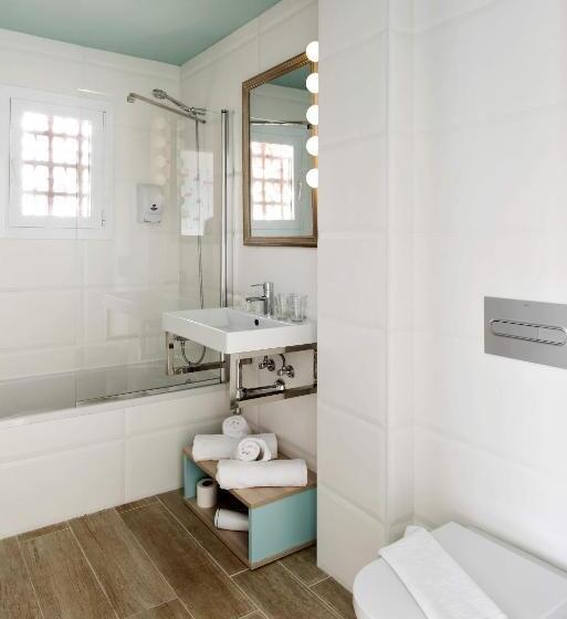 مسافرخانه Seaborn Salou