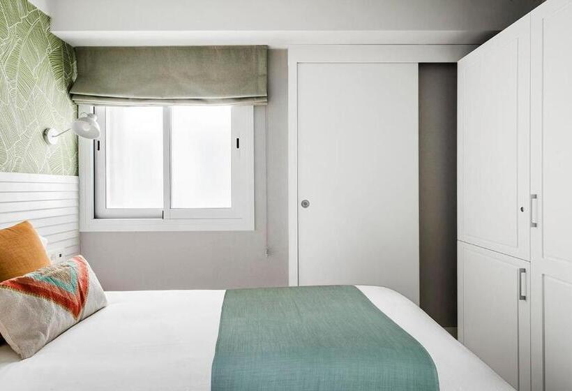 مسافرخانه Seaborn Salou