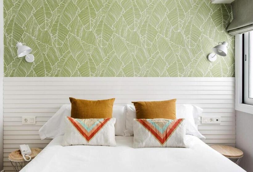 مسافرخانه Seaborn Salou