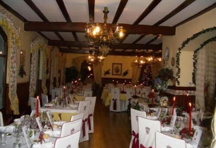 בית מלון כפרי Adsera