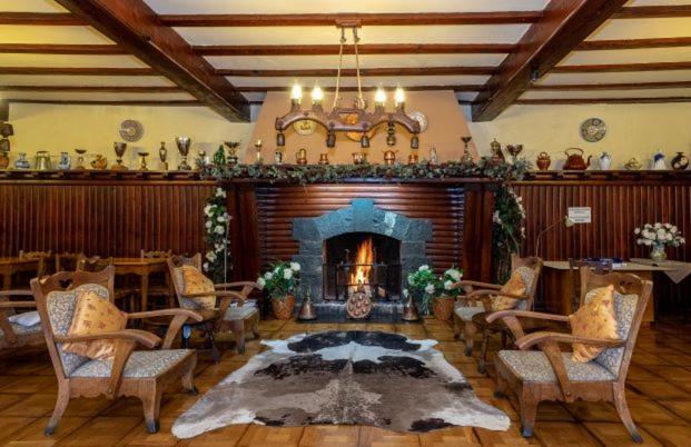 בית מלון כפרי Adsera