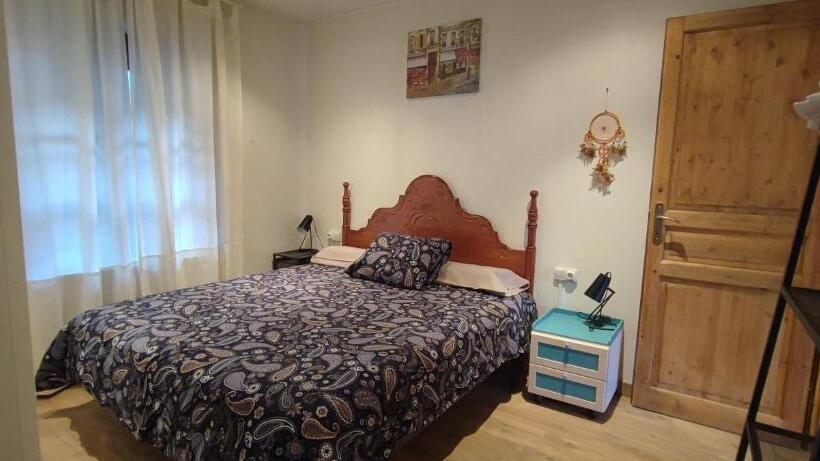 בית מלון כפרי Adsera