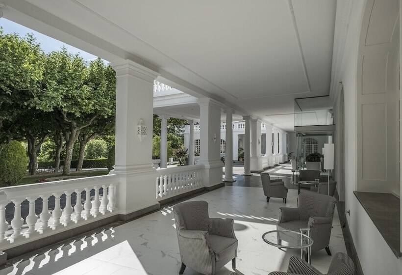 ホテル Balneari Termes Orion