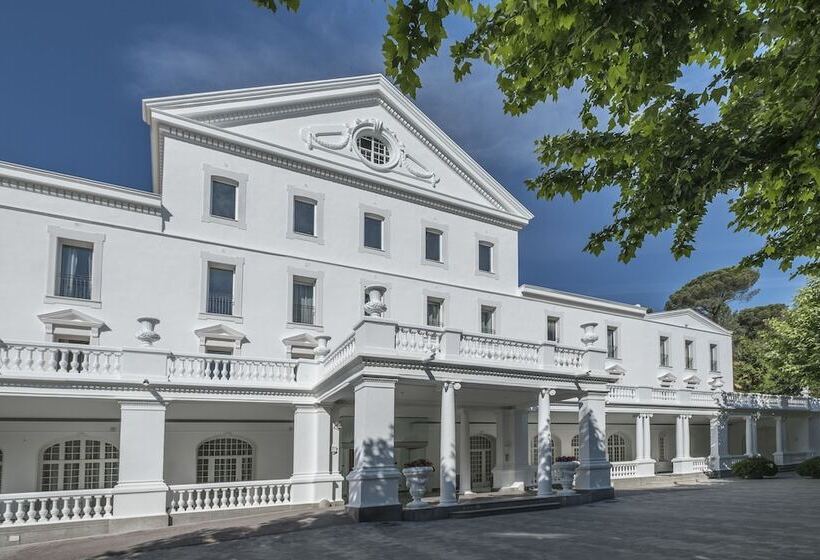 ホテル Balneari Termes Orion