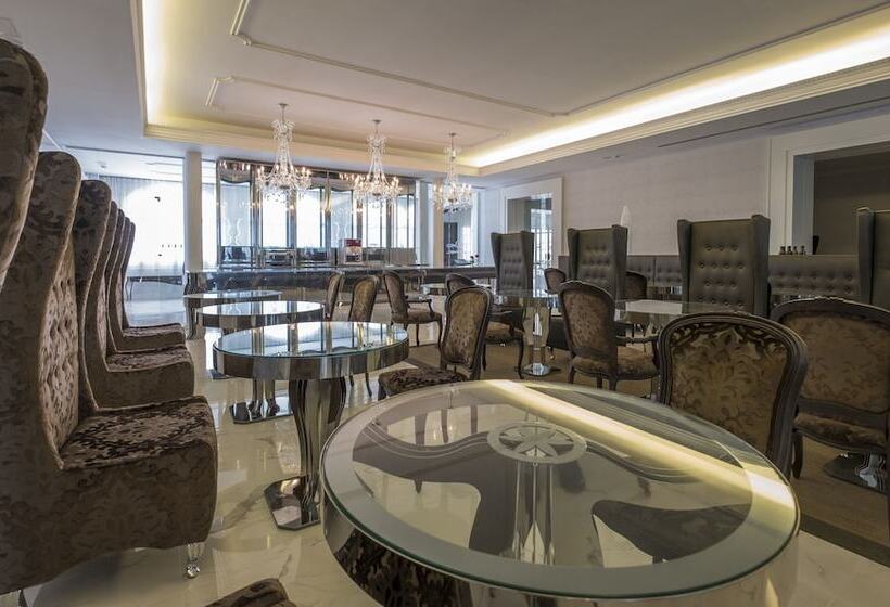 ホテル Balneari Termes Orion