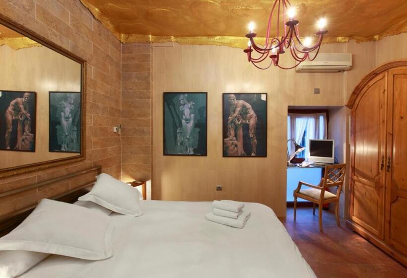 فندق Boutique Palacio De La Serna