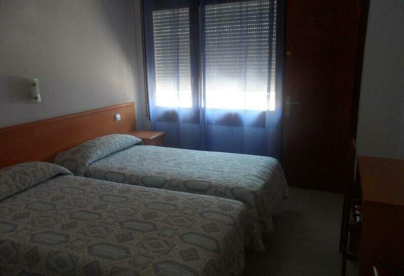 בית מלון כפרי Canaima