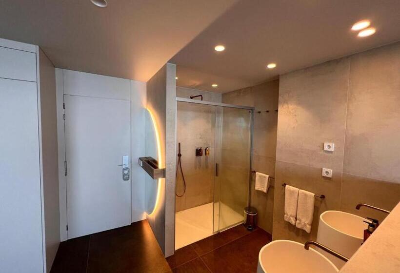 هتل Canyelles Platja