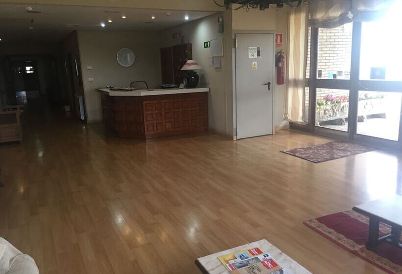 Отель Cariñena