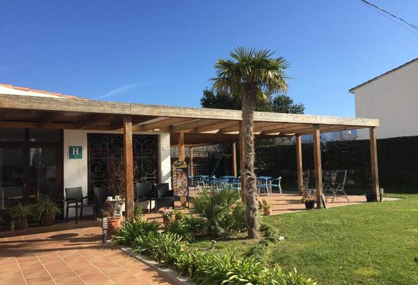 Casa Del Mar Hotel & Apartaments