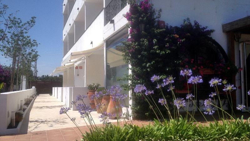 Casa Del Mar Hotel & Apartaments