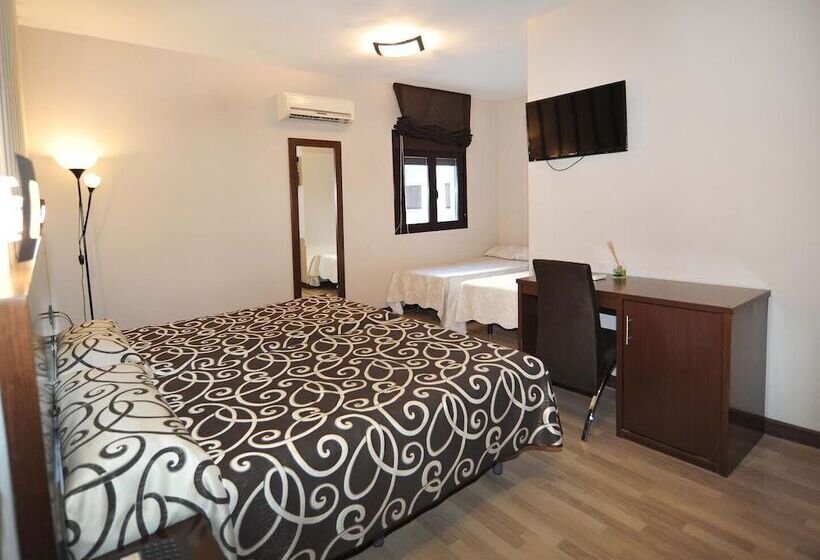 호텔 Ciudad De Plasencia