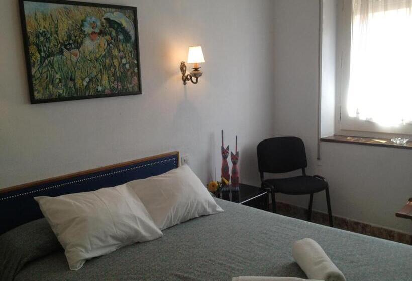 فندق Comodoro
