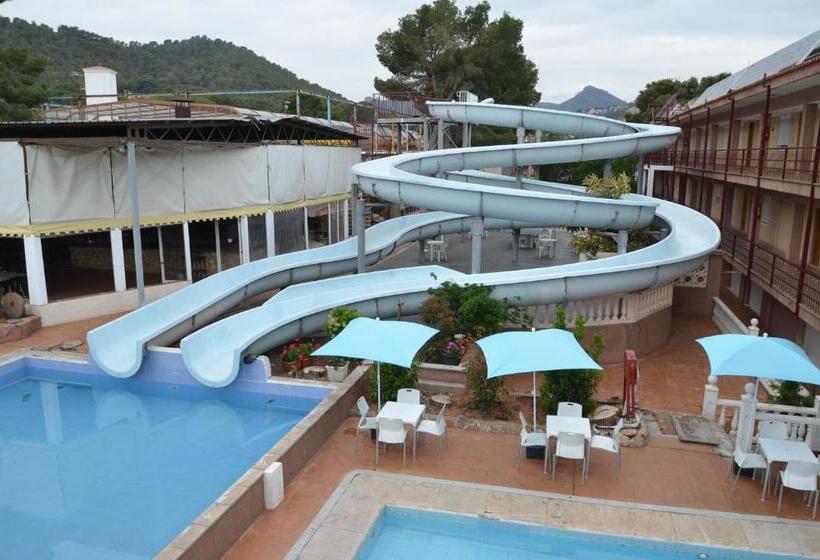 Отель Complejo Turistico La Pinada