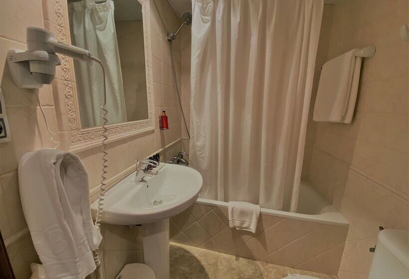 בית מלון כפרי Costa Brava