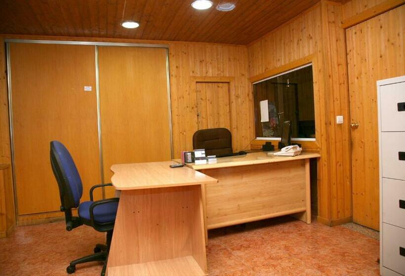 בית מלון כפרי Costas