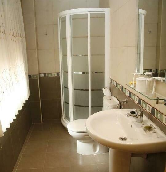 فندق Hostal Cuatro Esquinas