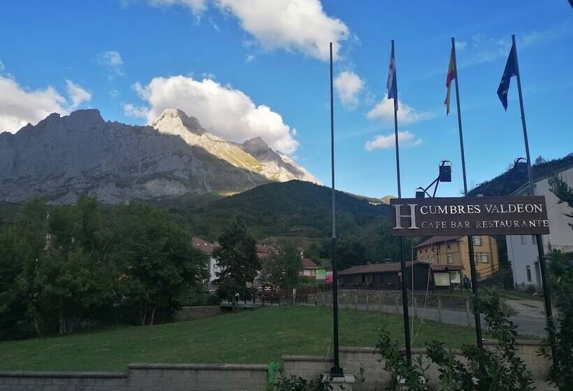 ホテル Cumbres Valdeón