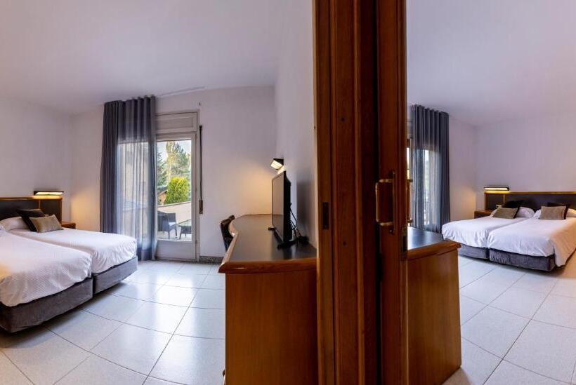 Отель Del Prado