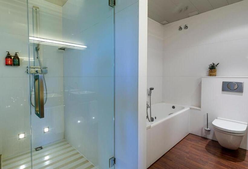 Отель Del Prado