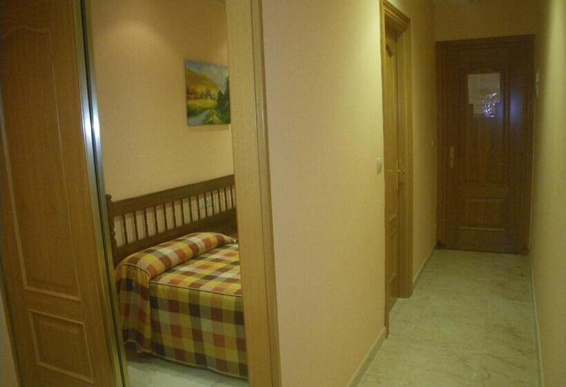 ホテル Duque De Osuna