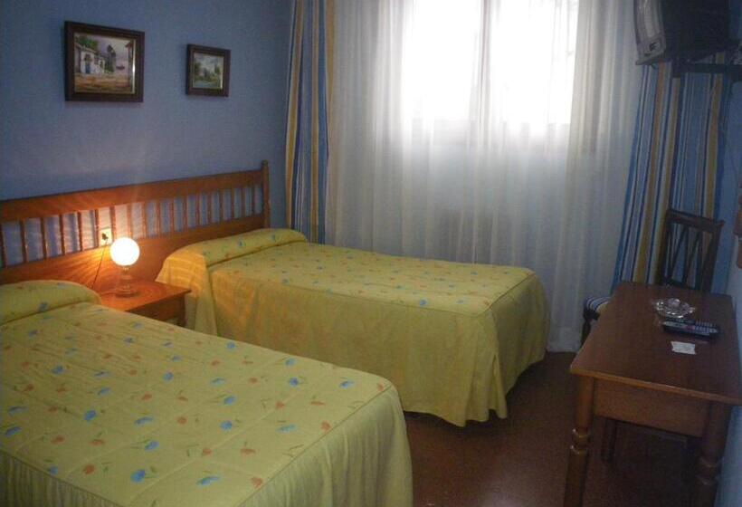 ホテル Duque De Osuna