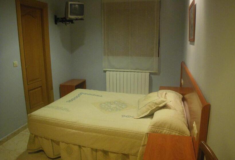 ホテル Duque De Osuna