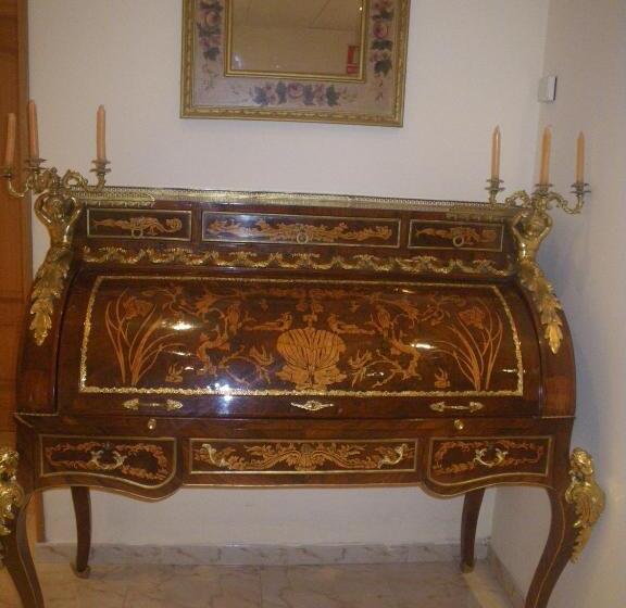 ホテル Duque De Osuna