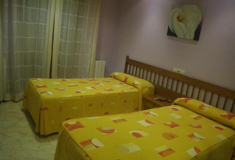 ホテル Duque De Osuna