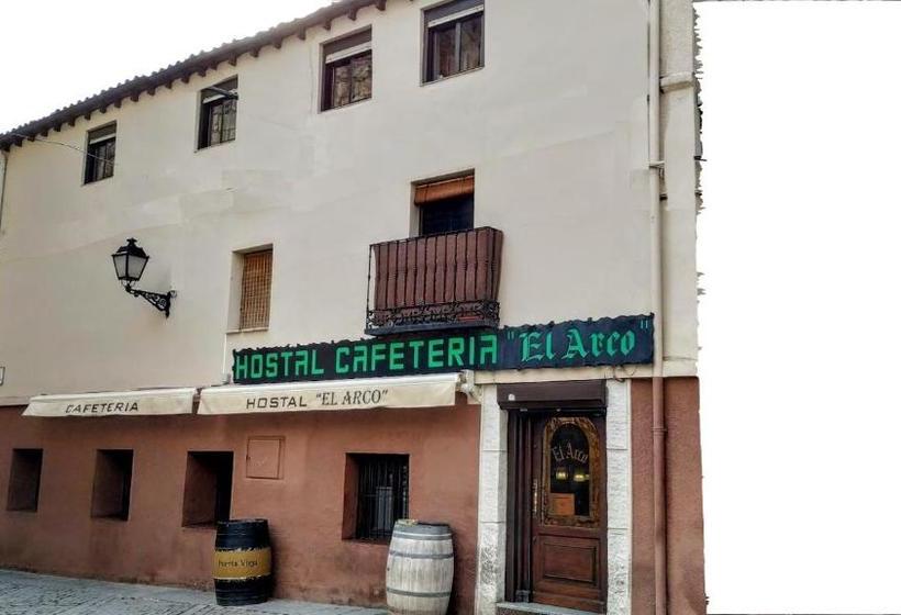 هتل Hostal El Arco
