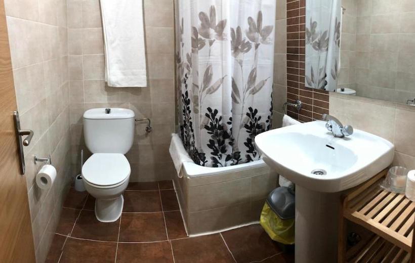 هتل Hostal El Arco