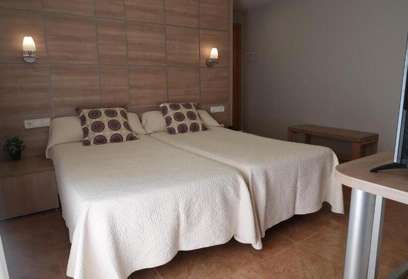 בית מלון כפרי El Cami