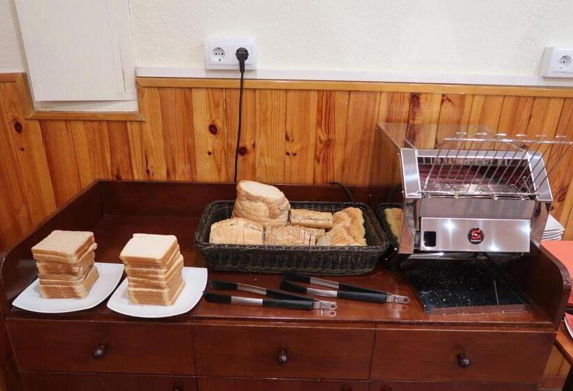 בית מלון כפרי El Cami