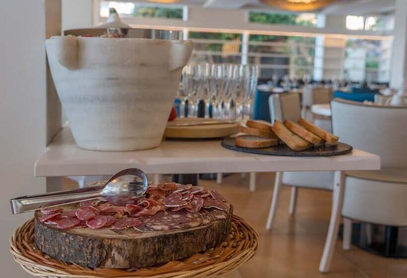 בית מלון כפרי Golden Mar Menuda