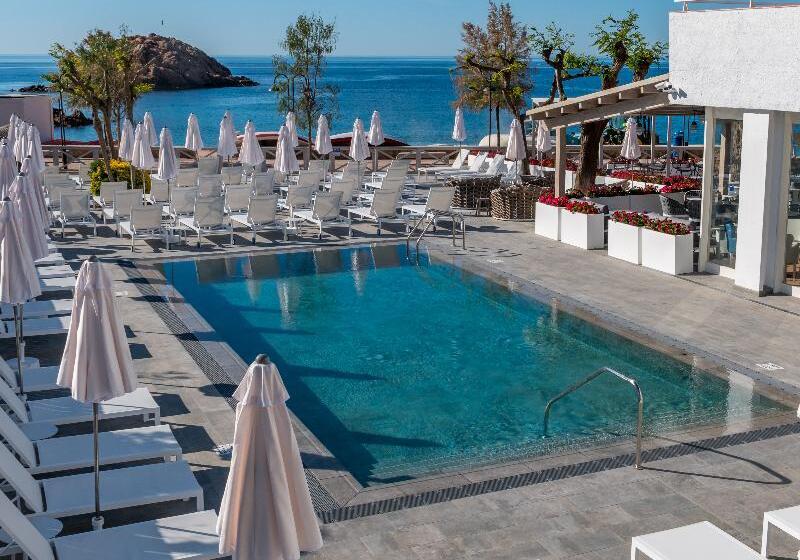 בית מלון כפרי Golden Mar Menuda