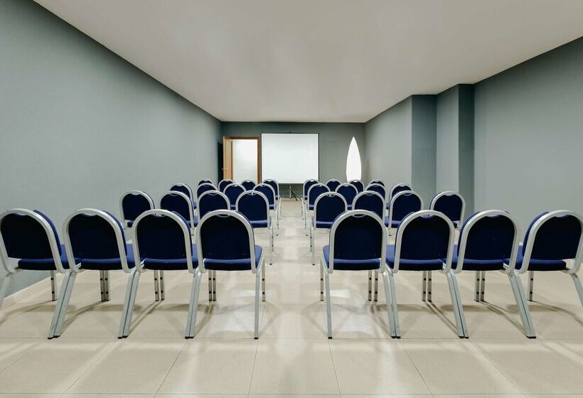 Отель Hesperia Sant Joan