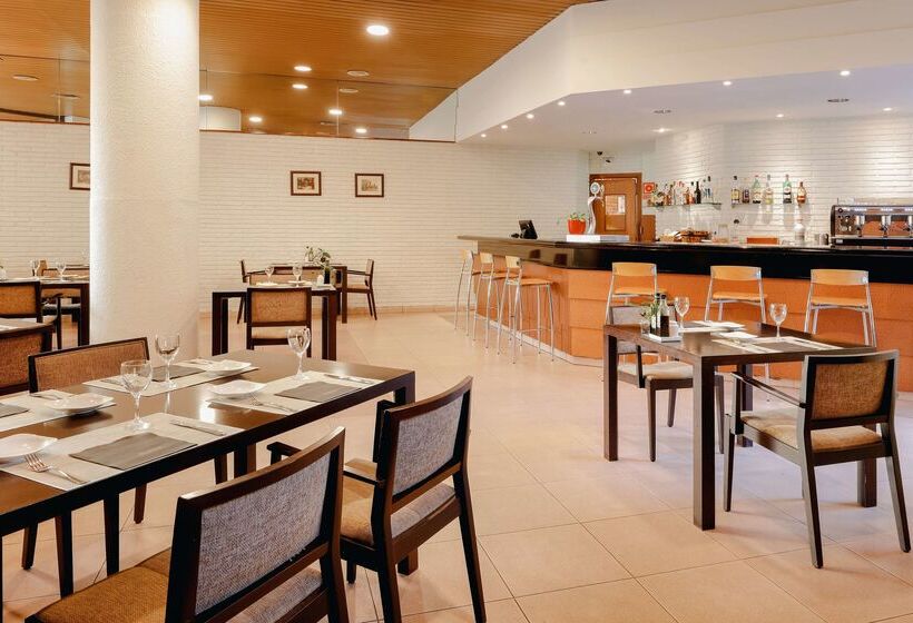 Отель Hesperia Sant Joan