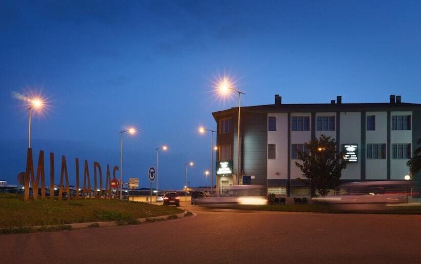 Hospedium Hotel Triana