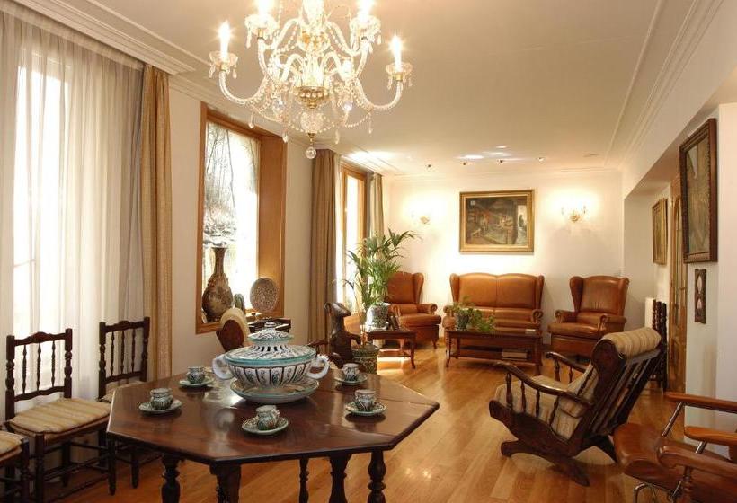 호텔 Hostal Aragón