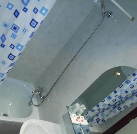 هتل Hostal Arenal