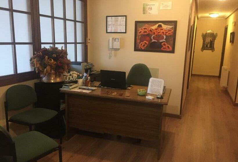 ホテル Hostal Argentino