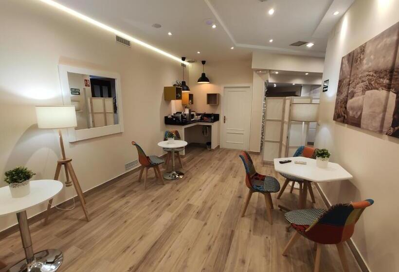 هتل Trípolis Toledo