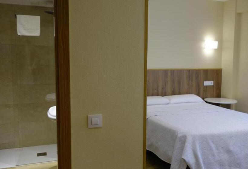 هتل Trípolis Toledo