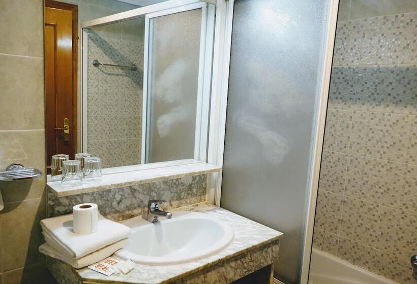 هتل Trípolis Toledo