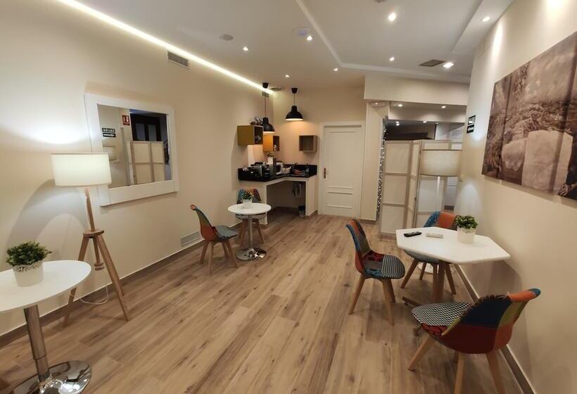 هتل Trípolis Toledo