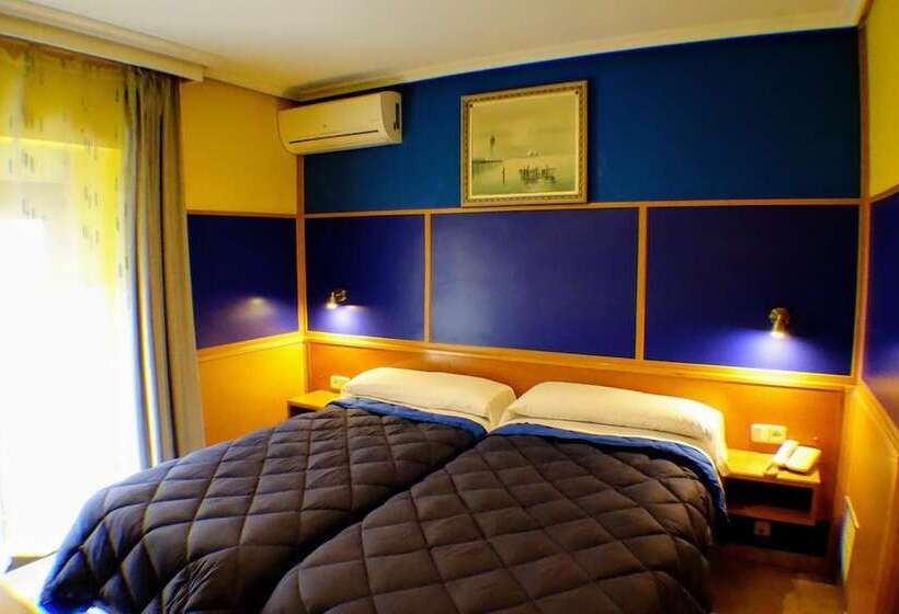 هتل Trípolis Toledo