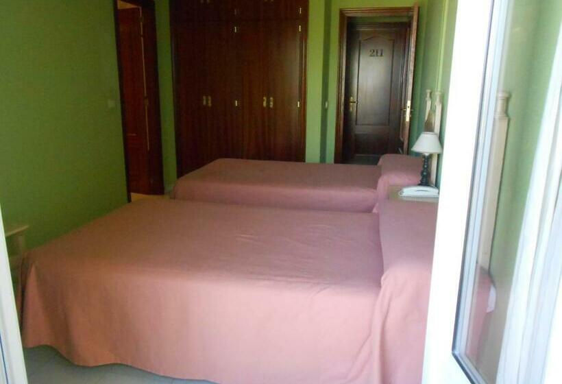 בית מלון כפרי Hostal Burgos